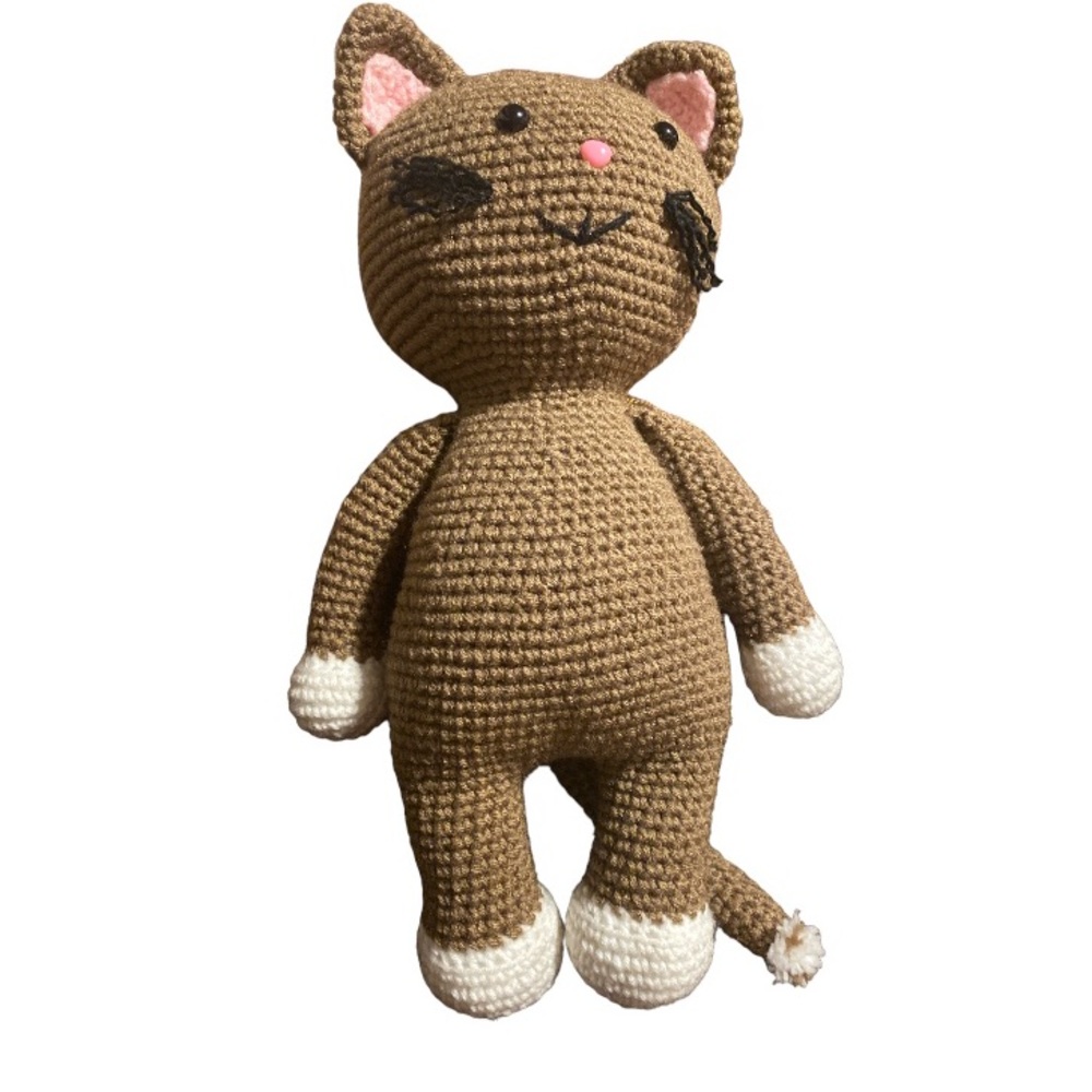 HANDCRAFTED Big Brown cat crochet